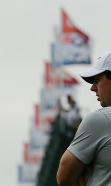 McIlroy digs himself in deep hole on soft Oakmont course